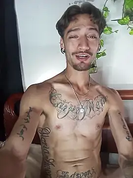 XXX chat uživo modela Thiago_Monteiro