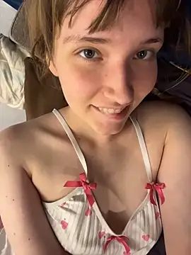 sensualloveme Adlı Modelin Canlı XXX Sohbeti