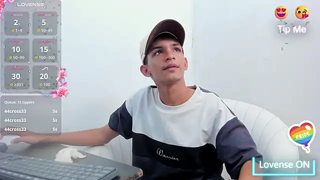 littlecum18's Live XXX Chat
