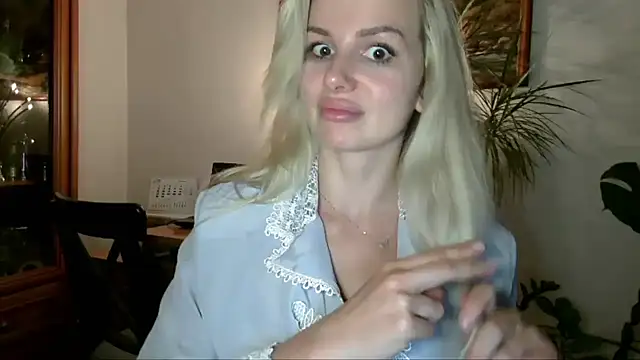 CorneliaSweet's Live XXX Chat