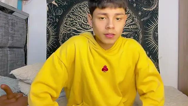 צ'אט XXX בשידור חי של Andy_Belier23