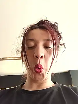 nicol_furyy's Live XXX Chat