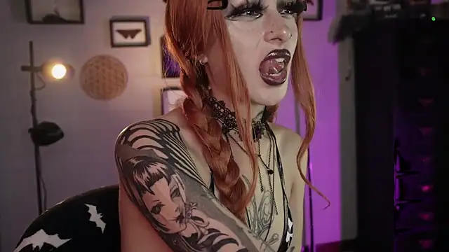 insania_9999_'s Live XXX Chat