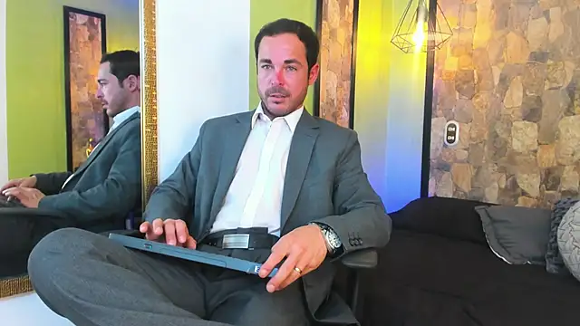 Chat XXX ao vivo de Adams_Sanz