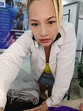 Chat XXX en directo de _Zoe_777