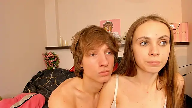 4u4Love élő XXX-chatje