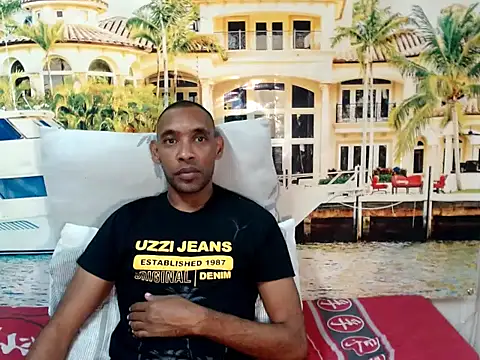 Živý XXX chat IndianMagicMike