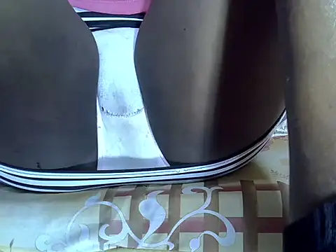Creamybabe4's Live XXX Chat