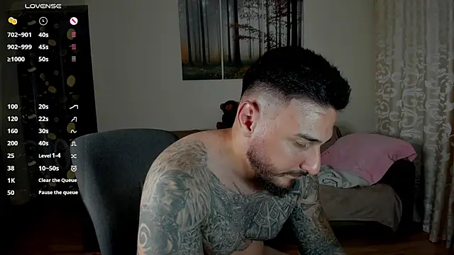 Gymdominusn Live XXX chat