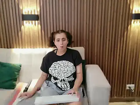 Chat XXX en directo de feelena_mysoull