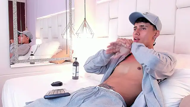 JacobFerrer 现场XXX聊天