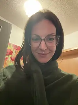 BrownieyQueen's Live XXX Chat