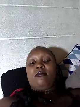 Sexy_bellah12 Adlı Modelin Canlı XXX Sohbeti