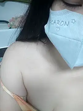 miniiceyya Chat XXX live