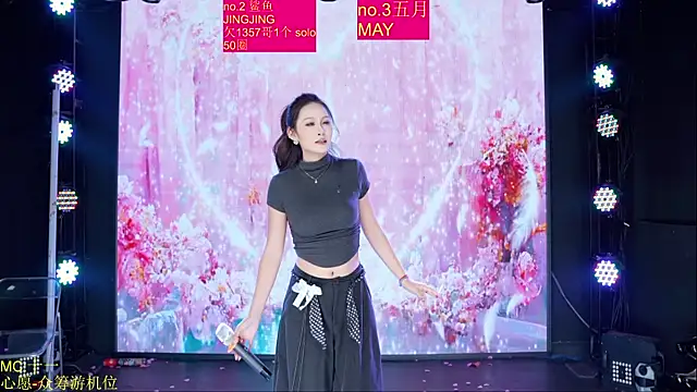 Red-666 Live XXX-Chat