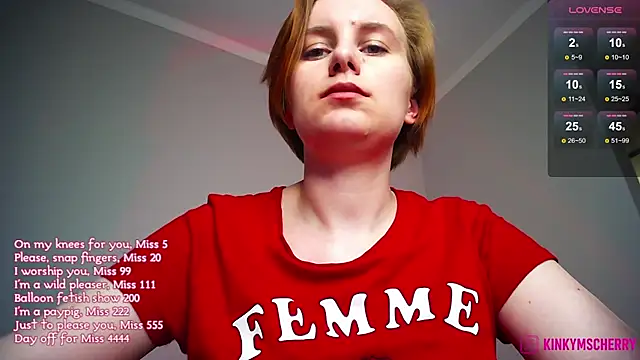 Chat +18 de KinkyMissCherry ao vivo
