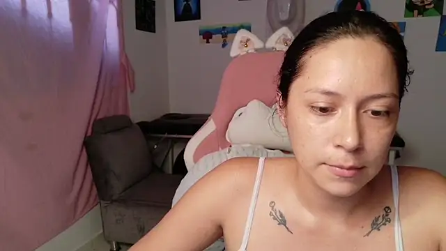 Chat XXX Live MommyMiaWs