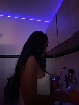 Онлайн чат XXX AlisonHoot69