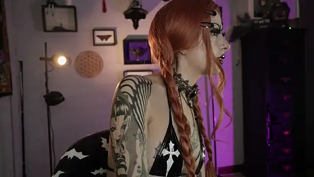 insania_9999_のライブXXXチャット
