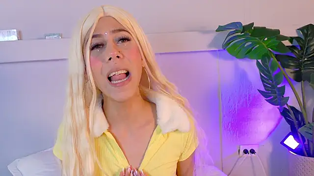 ZoeyPetitn Live XXX chat