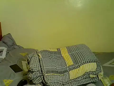 Pearl_petite Adlı Modelin Canlı XXX Sohbeti