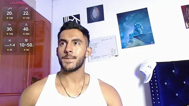 Chatroom XXX en direct de romanpearce_