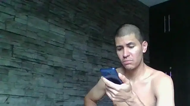 Sexylatin64's Live XXX Chat