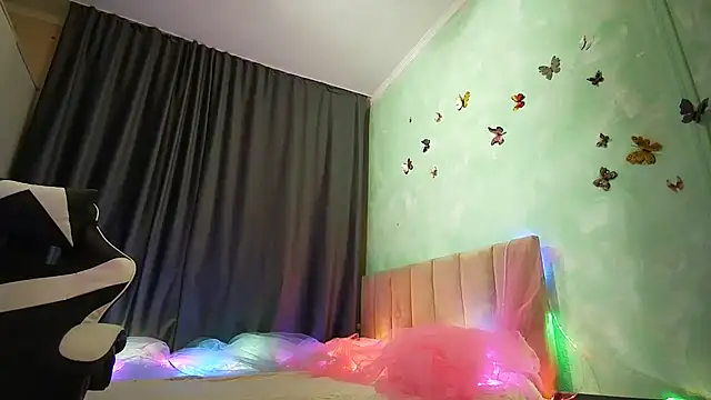 Chat +18 de Akemilun ao vivo