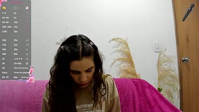 Chat XXX Live jessyegoldenn