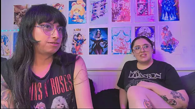 snowblack_'s Live XXX Chat
