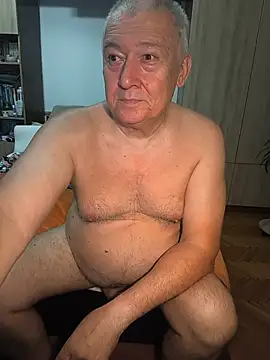 kerzoolee57 Show in webcam
