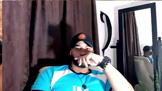 musclehetero's Live XXX Chat