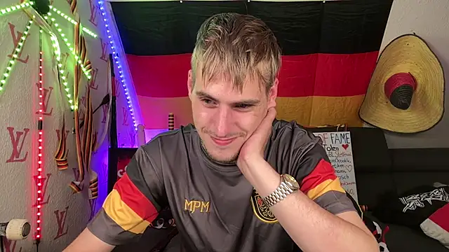 Cookieboy88 Live XXX-Chat