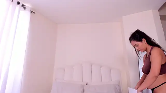 Chat XXX Live evely_coelloo