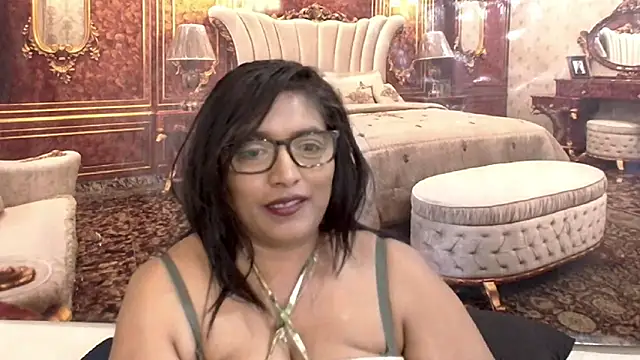 IndiaBlackPanther's Live XXX Chat