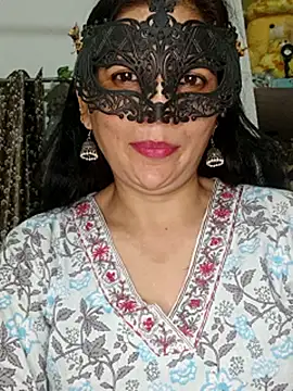 BhabhiPooja69のライブXXXチャット