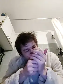 Toyjungee élő XXX-chatje