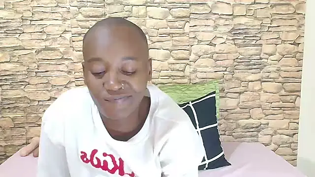 Živý XXX chat EbonyOlive69