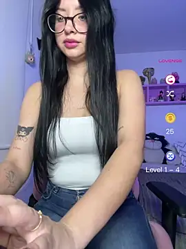 lucy_grey25's Live XXX Chat