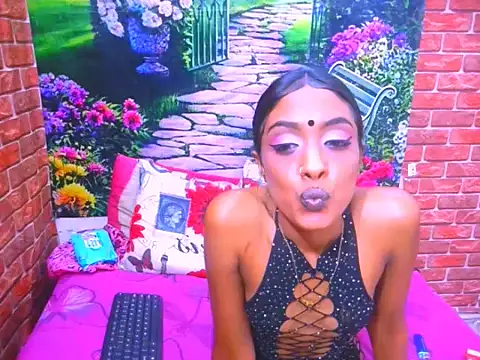 IndianPretty14u2Luv XXX чат на живо