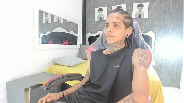 Онлайн чат XXX SoldierBoy_666