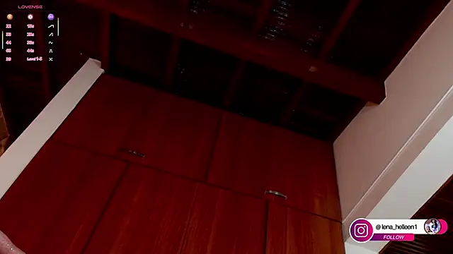 Lena_helleen live XXX chat