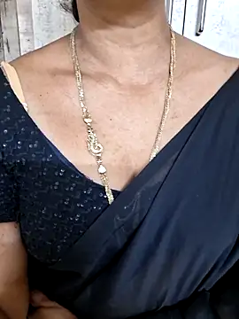 SubhadraTelugu's Live XXX Chat