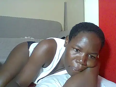 Blacksexyqueen24's Live XXX Chat