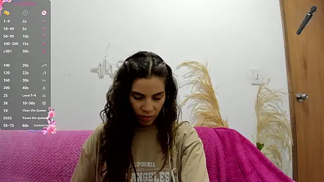 Czat XXX na żywo – jessyegoldenn