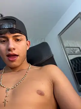 Lander_Cruz's Live XXX Chat