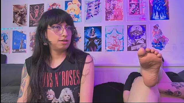 snowblack_ Chat XXX live