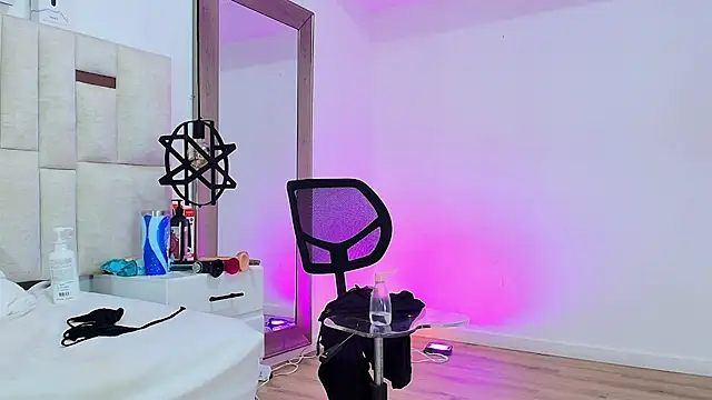 Sara_BigAss- 라이브 XXX 채팅