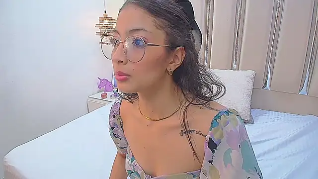 LyaCunner 现场XXX聊天