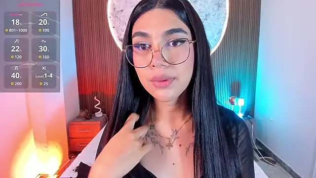 RoseCassie's Live XXX Chat